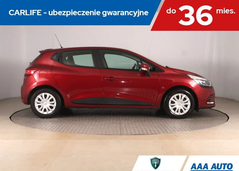 Renault Clio cena 37000 przebieg: 121688, rok produkcji 2018 z Krynki małe 232